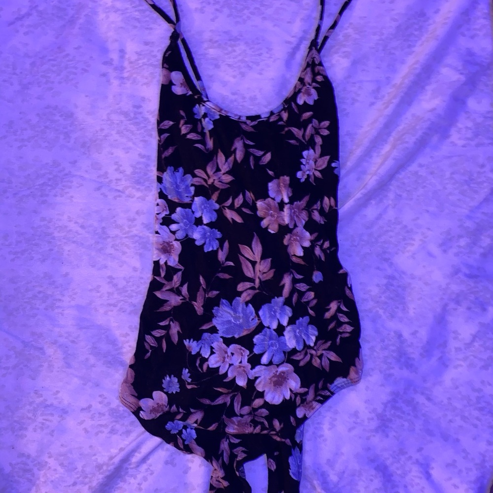 American eagle floral bodysuit